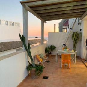 BEACH ATTIC, Zahara De Los Atunes